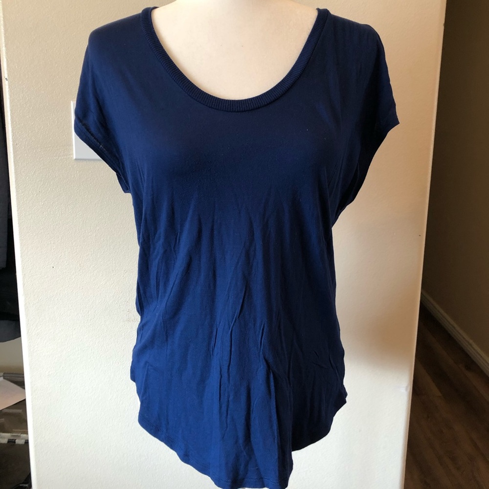 Simple fitted t shirt